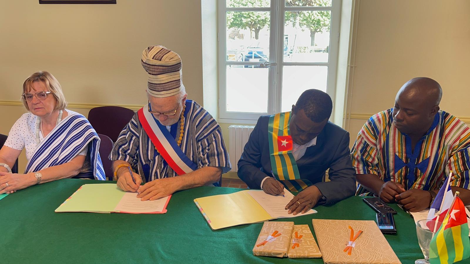 Togo-France : Accord de partenariat entre la commune Wawa 2 et la ville ...